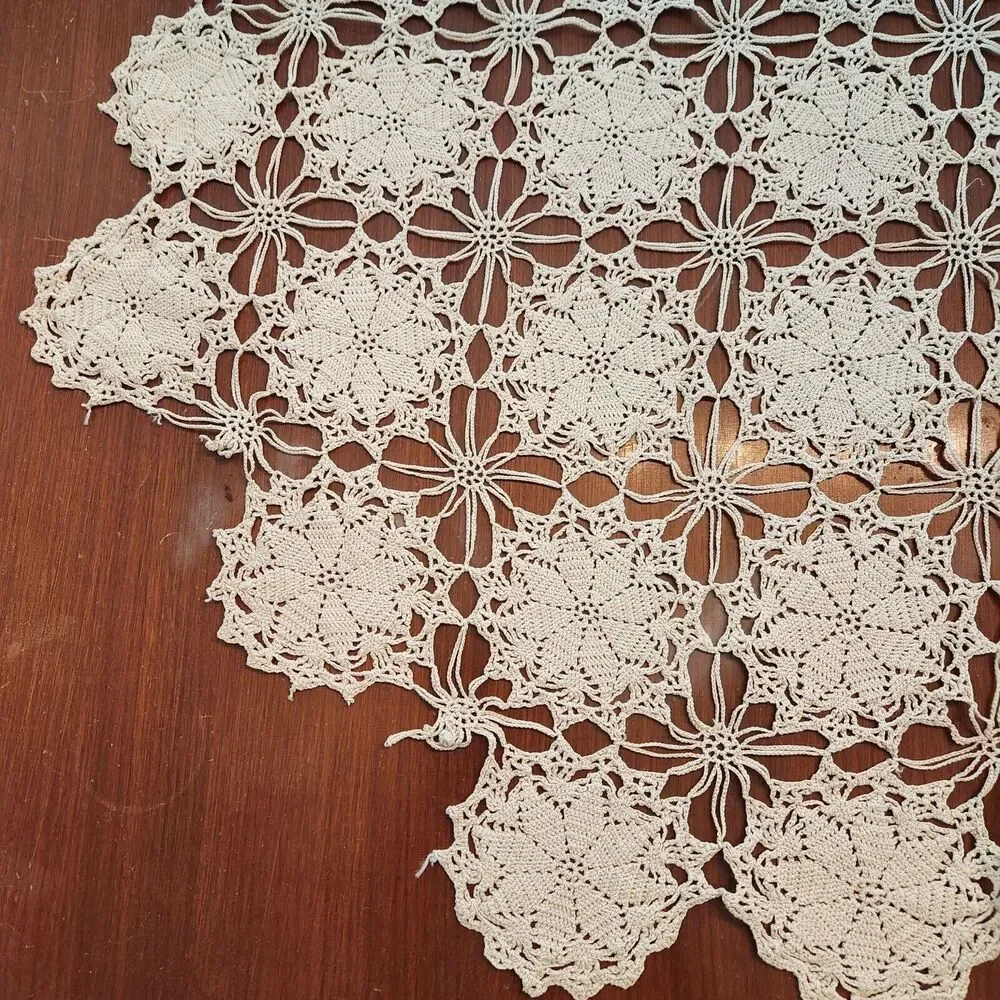 Crochet‎ Tablecloth 48in x 70in Rectangle Beige Star Rounds Vintage Overlay